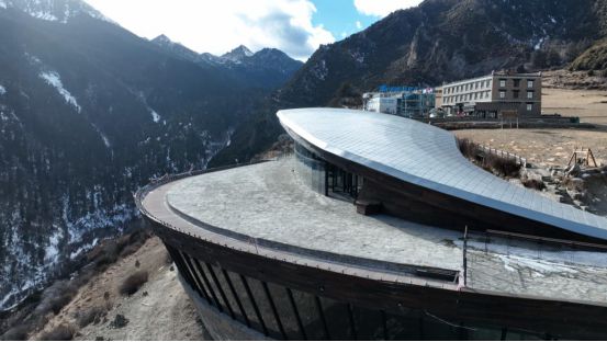 稻城县亚丁村：传统古村落向国际旅游新村的跨越之路(图7)