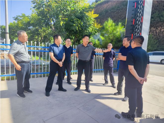 张海文调研吕梁市第三人民医院项目建设工程(图2)