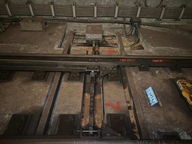 锡铁微课堂丨列车要想“换个赛道”还得靠它→(图6)