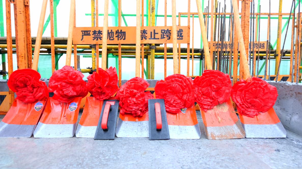 五岭·和悦府超前速度！全线荣耀封顶！见证硬核兑现力！(图1)