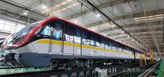 上海轨道交通3号线延寿改造工程首列车正式下线(图2)