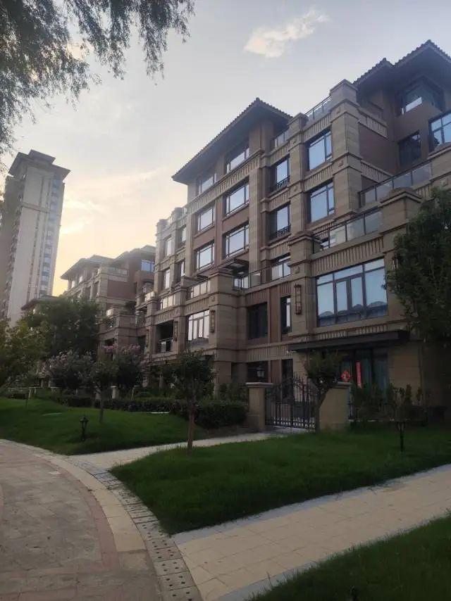 恒大半城湖洋房区进度(图1)
