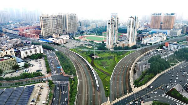 铁路暑运过半哈铁运送旅客9775万人次(图2)